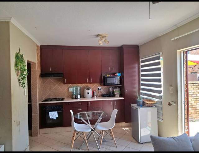 2 BEDROOM SECTIONAL TITLE FOR SALE IN EIKE PARK